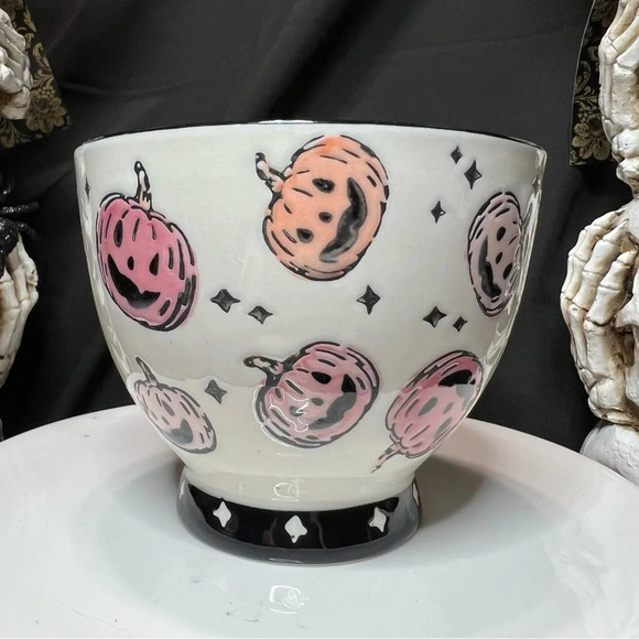 Potters Studio 2024 Halloween Spooky Seaon Ceramic Pink Black Pumpkin Mugs x2 - Picture 5 of 14